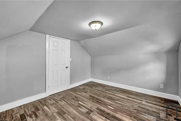 2 bed, $1,639 — Photo 3