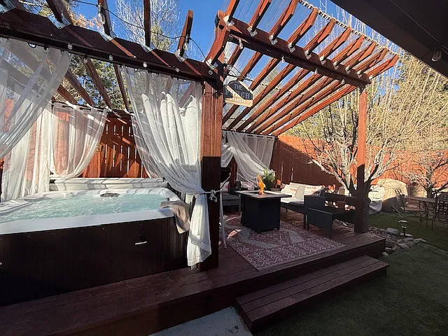 1005 N Michael Ave — Photo 10