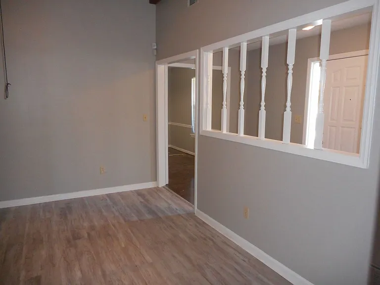 2825 Crosscreek Rd — Photo 13