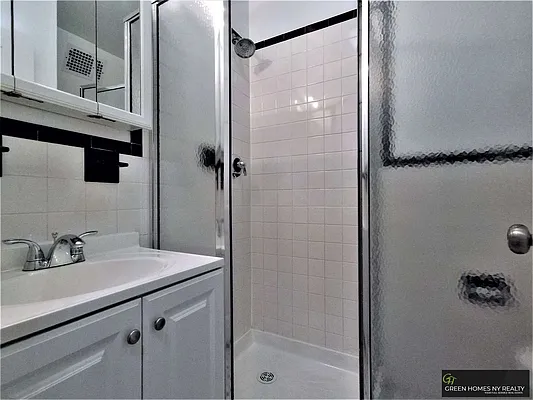 Rented by Green Home NY Realty LLC | media 12