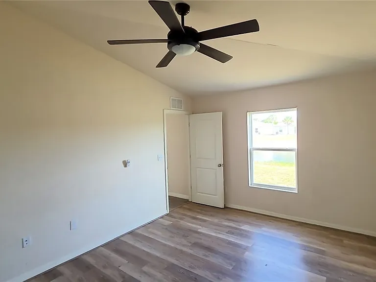 9112 Aegean Cir — Photo 16
