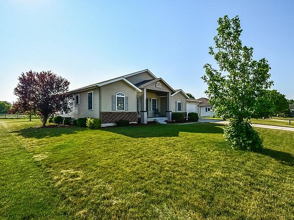 2nd image of 7632 Golf Meadows Dr SE