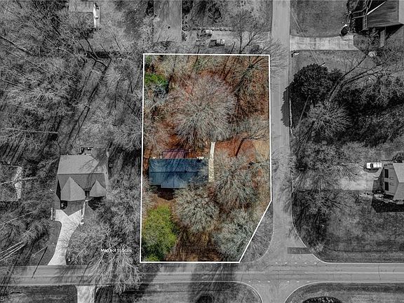 4th image of 654 Salem Church Rd