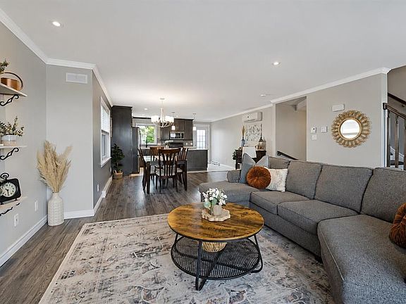 5th image of 14 Lasalle Drive