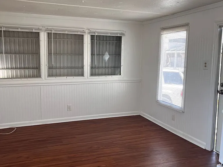 10230 SE Federal Hwy — Photo 12