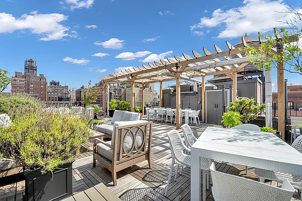 Rented by Andreas R Metzger LREB | media 23