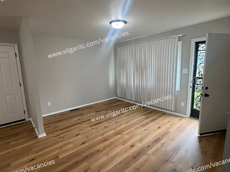 4414 W 24th Pl — Photo 10