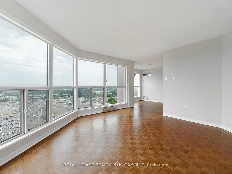 2177 Burnhamthorpe Rd W #1810 — Photo 7