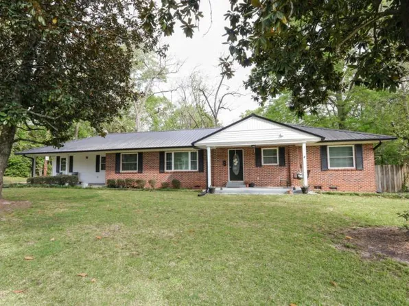 963 E Broad St, West Point, MS 39773