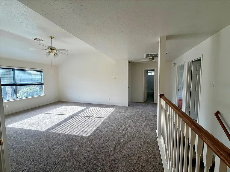 2317 Orleans Ln — Photo 20