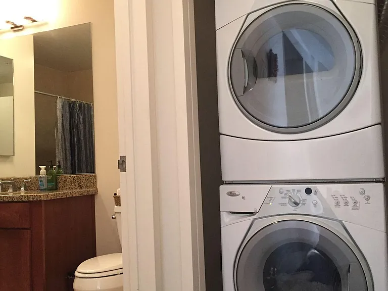 175 W Saint James St #505 — Photo 19