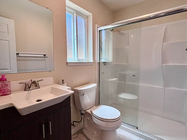 5009 Lyng Dr — Photo 24