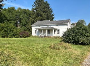 3727 Coomer Rd, Newfane, NY 14108
