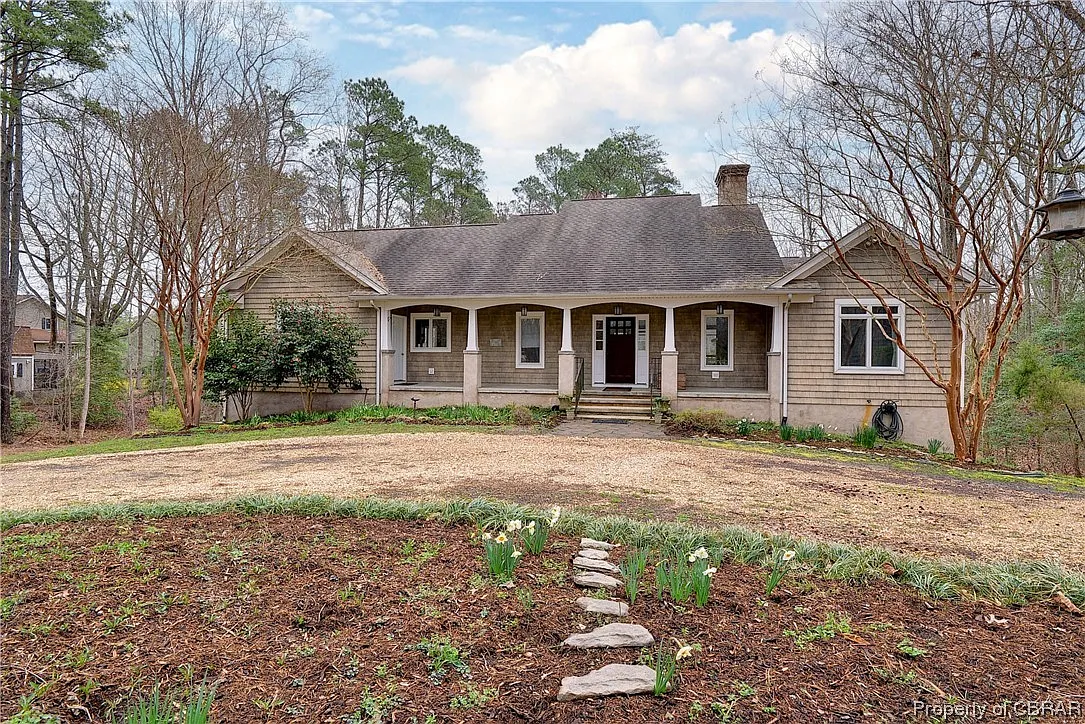 274 White Pine Ln photo 1