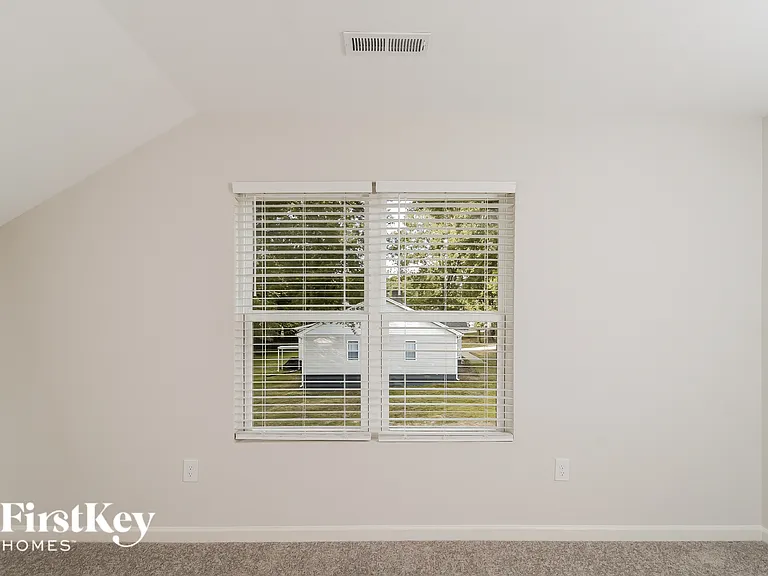 1612 Dodson St — Photo 5