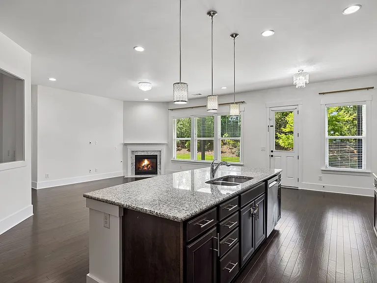 1730 Biscayne Dr — Photo 19