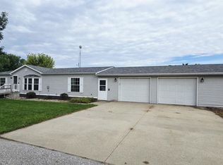 808 2nd Ave SE, Rockford, IA 50468