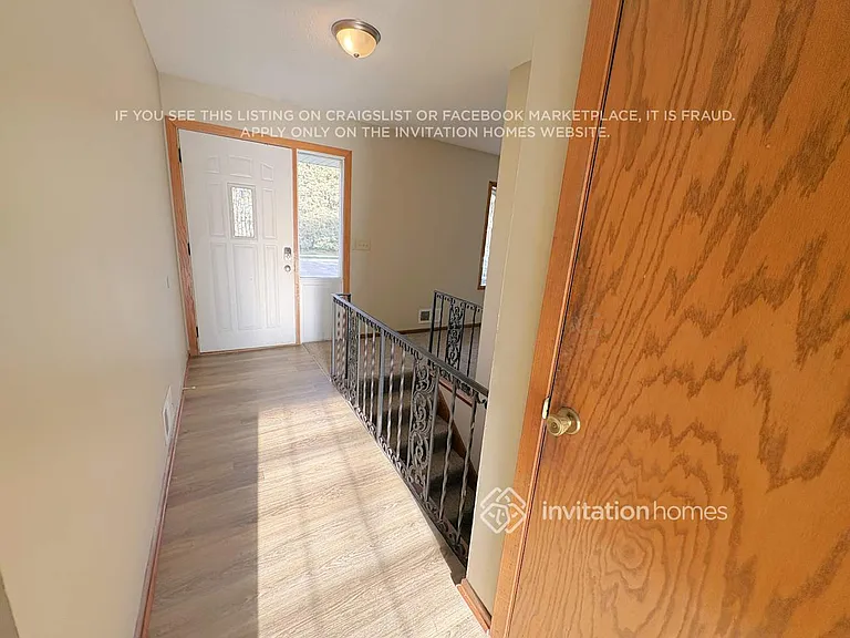 1411 Bidwell St — Photo 2