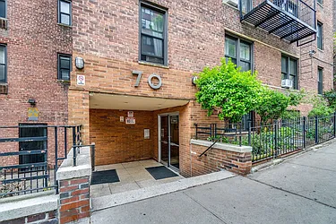 70 Park Terrace East in Inwood