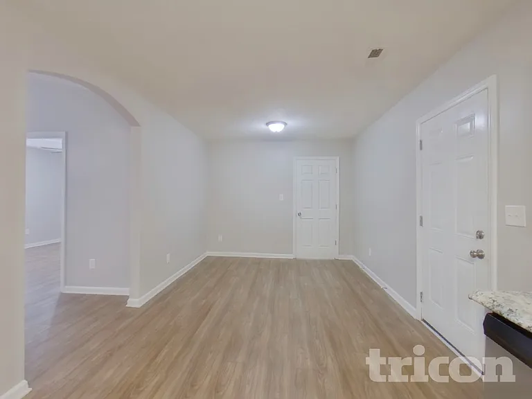 7112 Windsong Way — Photo 5