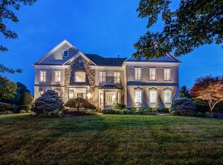 10704 Cloverbrooke Dr, Potomac, MD