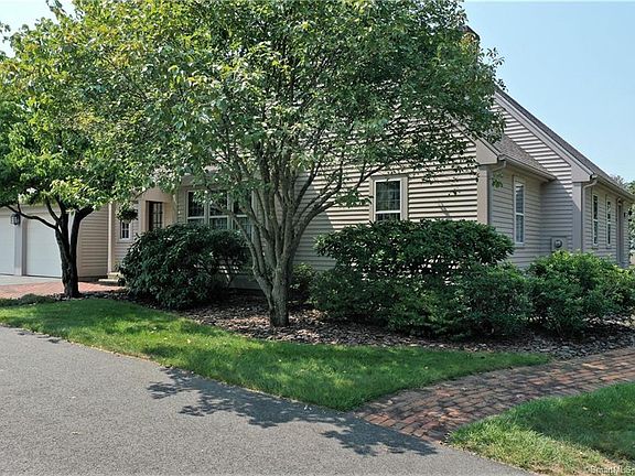 4th image of 128 Red Hill Dr