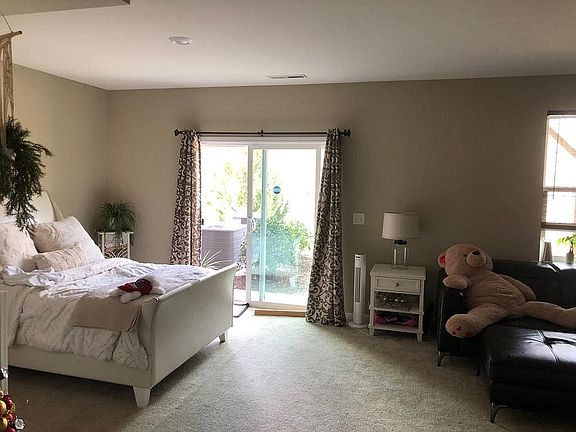 FULL FINISHED BASEMENT