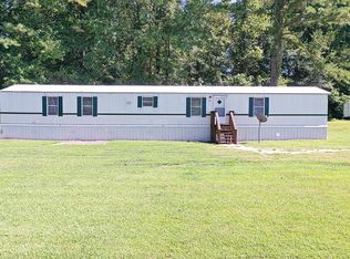 111 Hillside Dr, Hodges, SC 29653