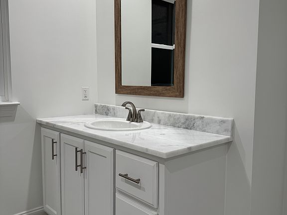 3rd image of 107 Lilian Ln #107
