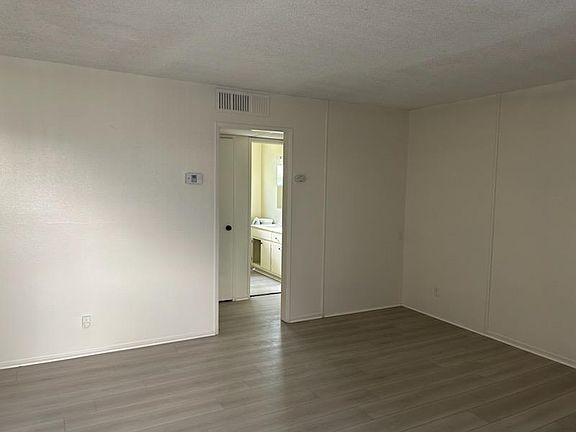 4th image of 522 E Avenue Q5 APT 20