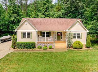 9115 Hickory Rd, South Chesterfield, VA 23803