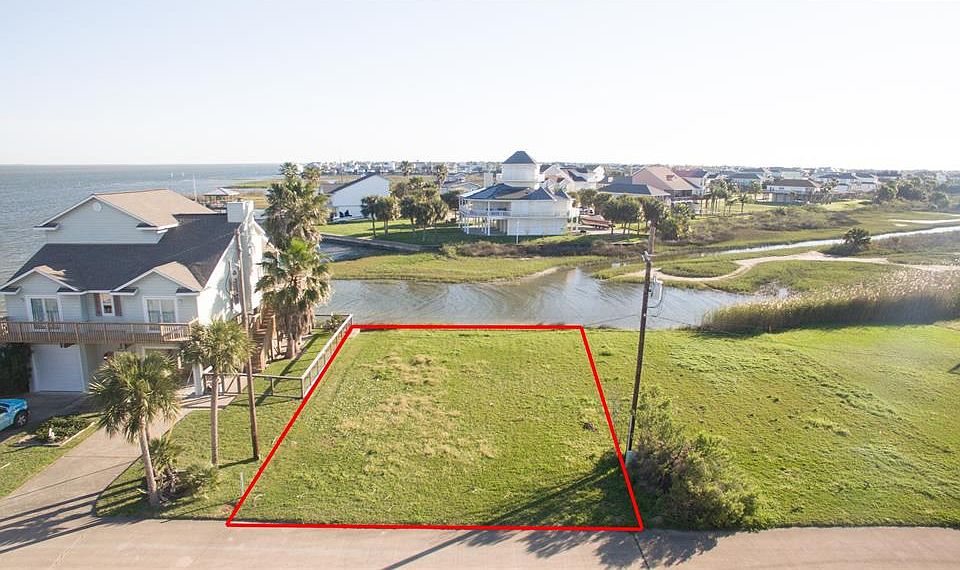 1st image of 3734 Laguna Dr
