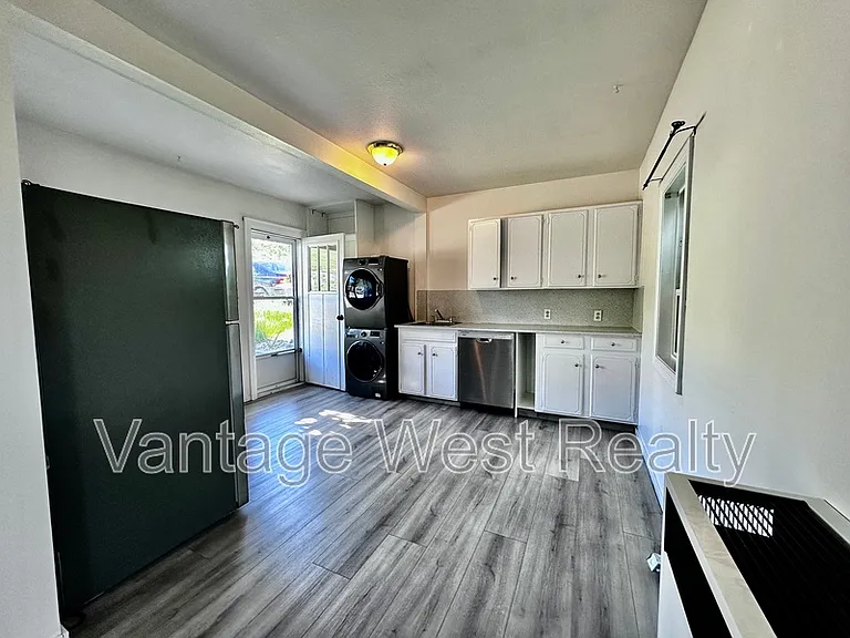 1360 Latta Rd #3 — Photo 2