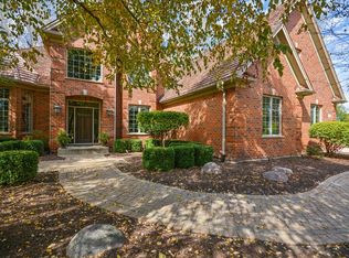 7N400 Whispering Trl, St Charles, IL 60175