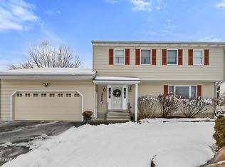 94 Winesap Rd, Pittsfield, MA 01201