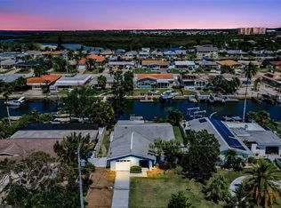 3931 Headsail Dr, New Port Richey, FL 34652