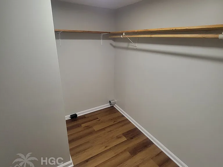 805 Moore St — Photo 15