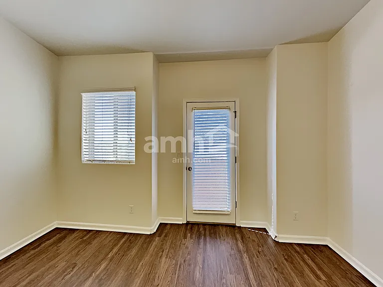 20025 N 20th St #115 — Photo 7