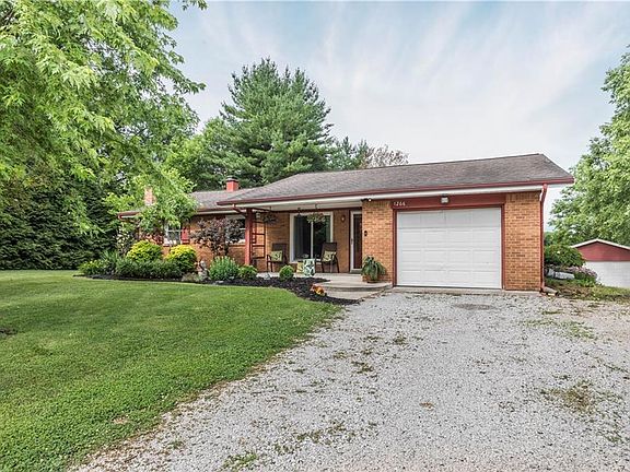 4th image of 1266 N Lake Vista Dr