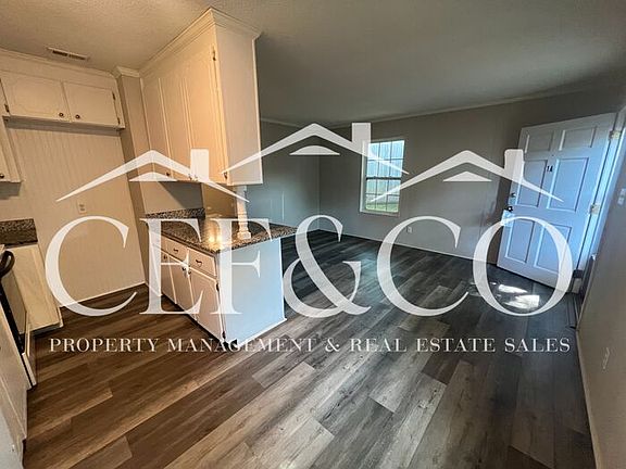 5th image of 224 Sedgewood Ct #1-A
