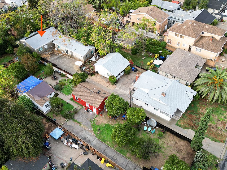 Very Back Unit. 2 Bedroom + 2 Bathroom. 1,183 SF.