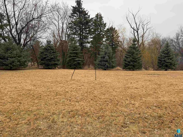 308 W Harpel Dr, Sioux Falls, SD 57105