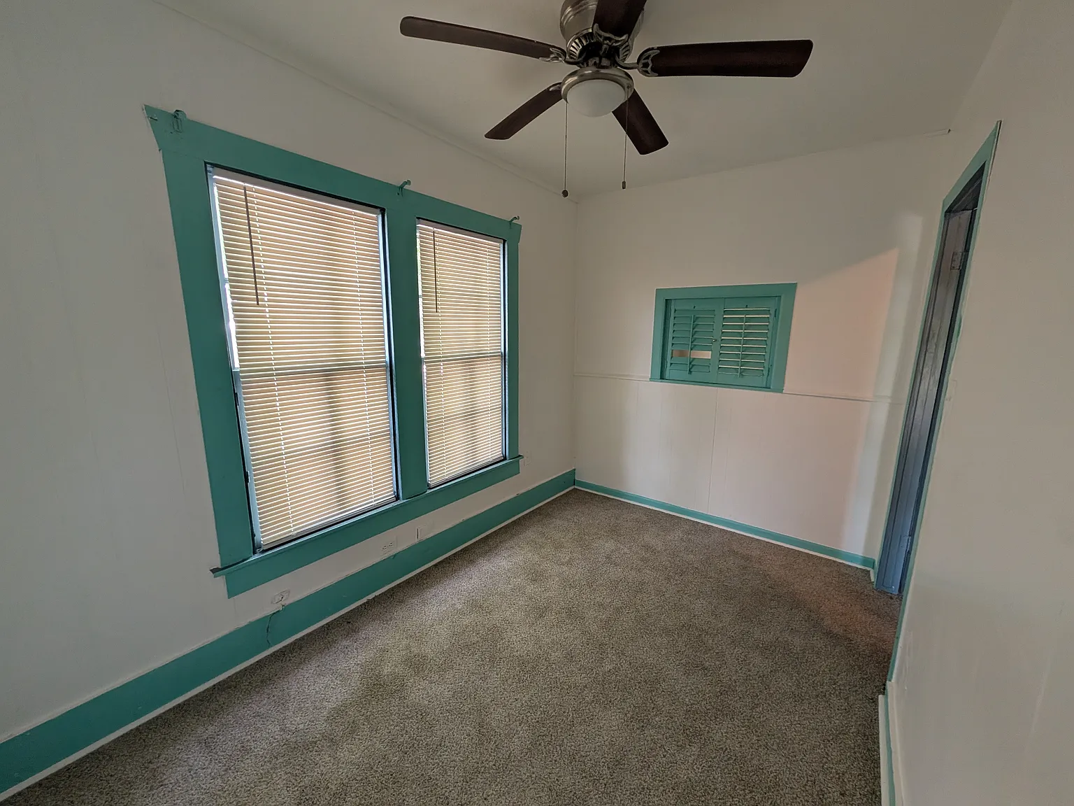 3 bed, 800 sqft, $1,700 — Photo 3
