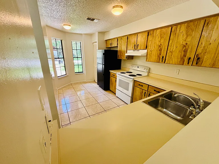 4193 New Haven Ct — Photo 9