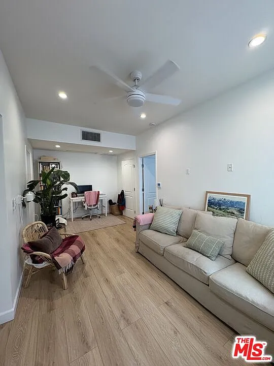 1 bed, 1.0 bath, 585 sqft, $2,700 — Photo 3