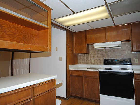 3rd image of 830 5th Ave APT C
