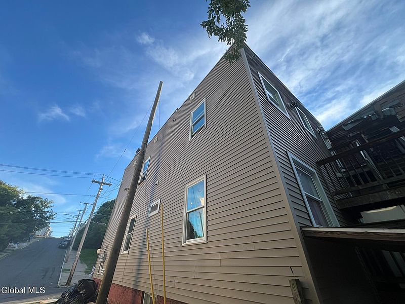 5th image of 97 3rd Avenue