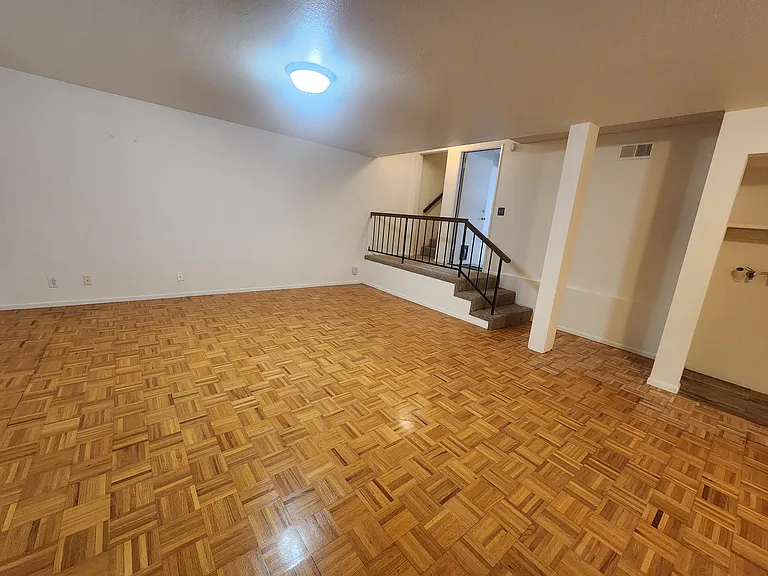 10444 Canoga Ave #33 — Photo 16