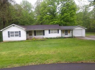 596 Art Gallery Rd, Bedford, IN 47421