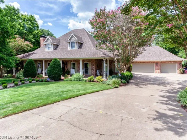 2201 Brigadoon Dr, Fort Smith, AR 72908